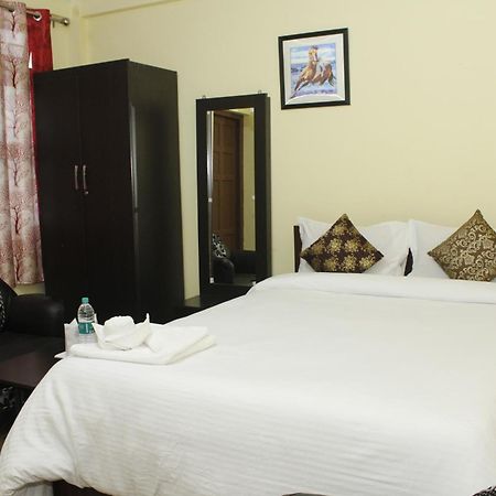 Aurora Guest House Шиллонг Экстерьер фото
