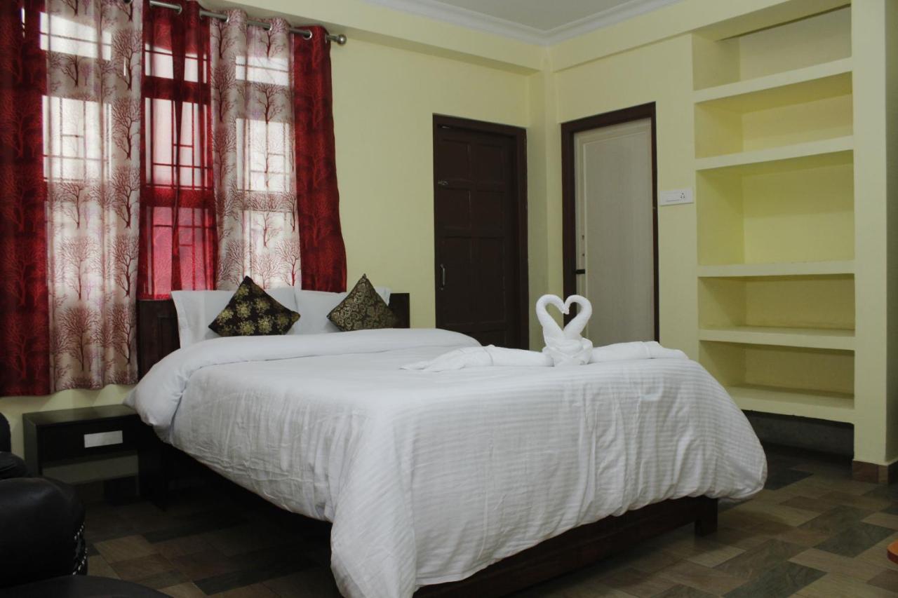 Aurora Guest House Шиллонг Экстерьер фото
