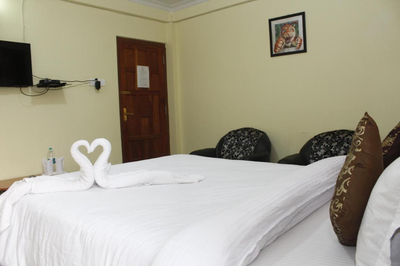 Aurora Guest House Шиллонг Экстерьер фото