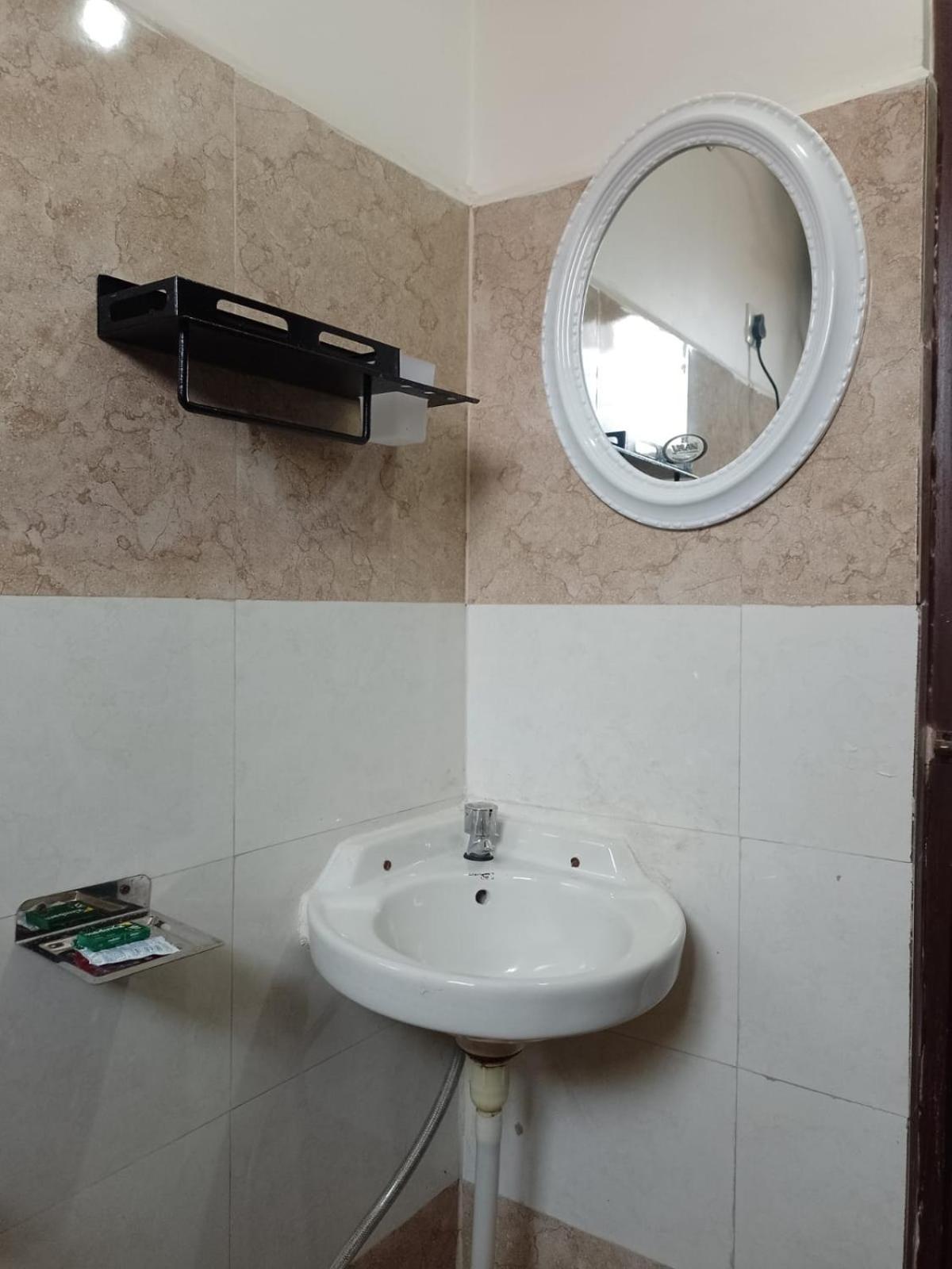Aurora Guest House Шиллонг Экстерьер фото